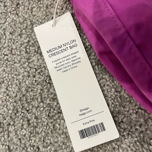 BAGGU NWT Medium Nylon Crescent Bag Extra Pink - Picture 7 of 11